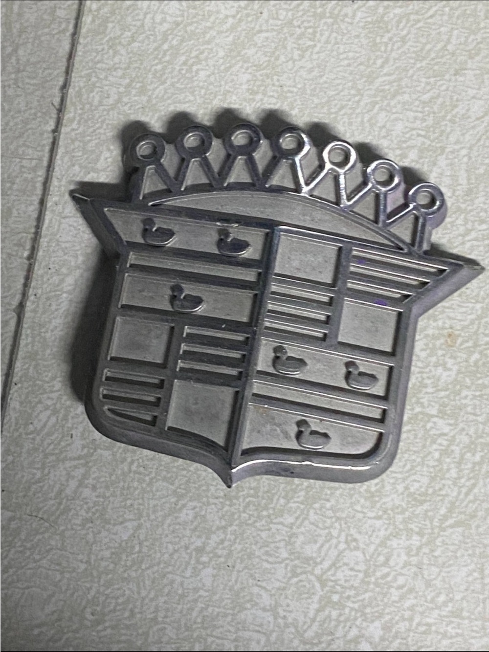 Cadillac grill emblem 85 El dorado’s